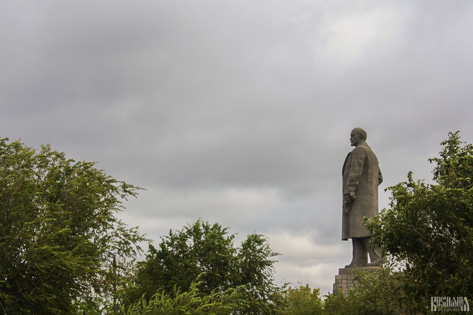 Biggest Lenin in the World - Volgograd