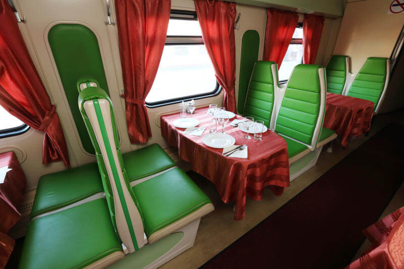 Restaurant wagon in Moscow-Kazan Premium train