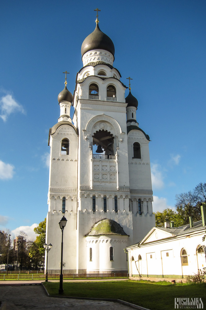 Bell Tower and Dormition Church, Rogozhsky Old-Believers Settlement (October 2011)