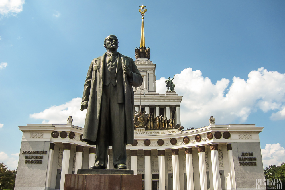 Vladimir Lenin Monument, All-Russian Exhibition Centre (June 2013)