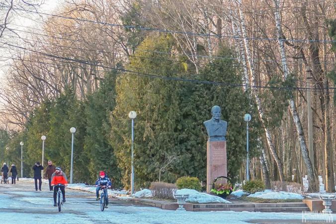 Belousov Central Park (March 2014)