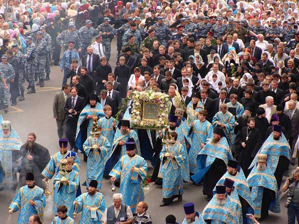 A religious procession with the Our Lady of the Kursk Root Icon
