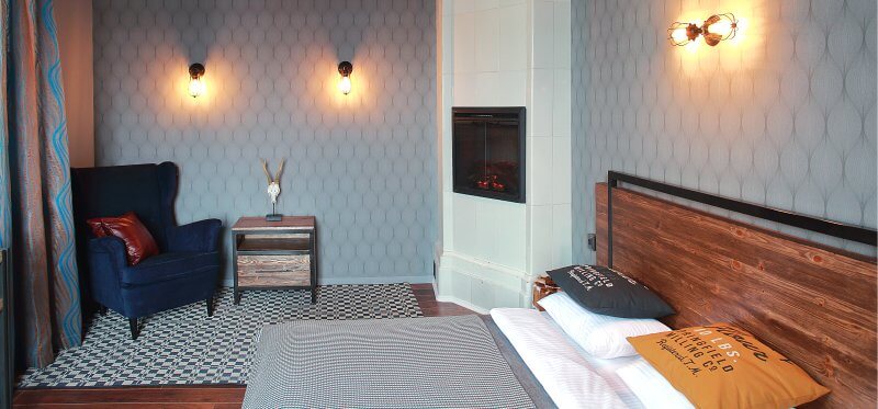 Bon Hotel. Luxe Room.