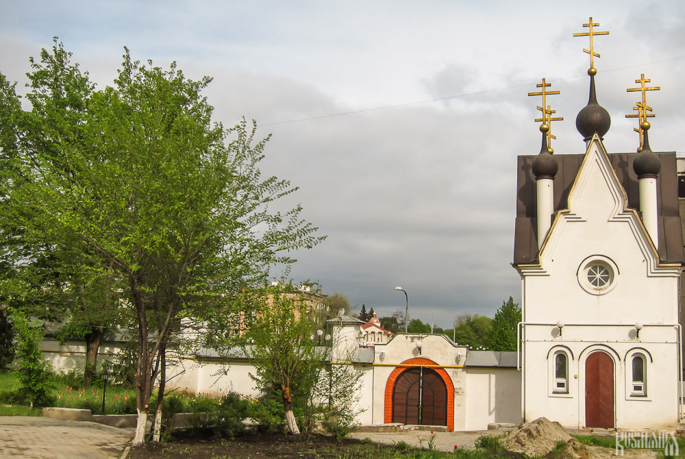 Tsarist Passion-Bearers' Chapel, Marfo-Mariinsky Convent (May 2011)