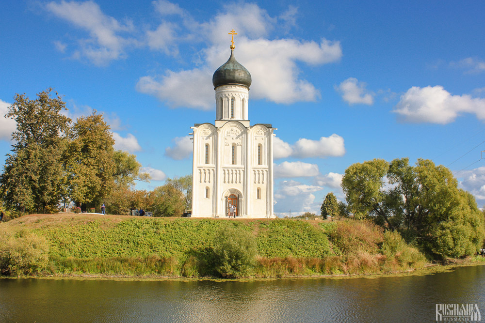 Intercession Church on the Nerl, Bogolyubovo (September 2009)