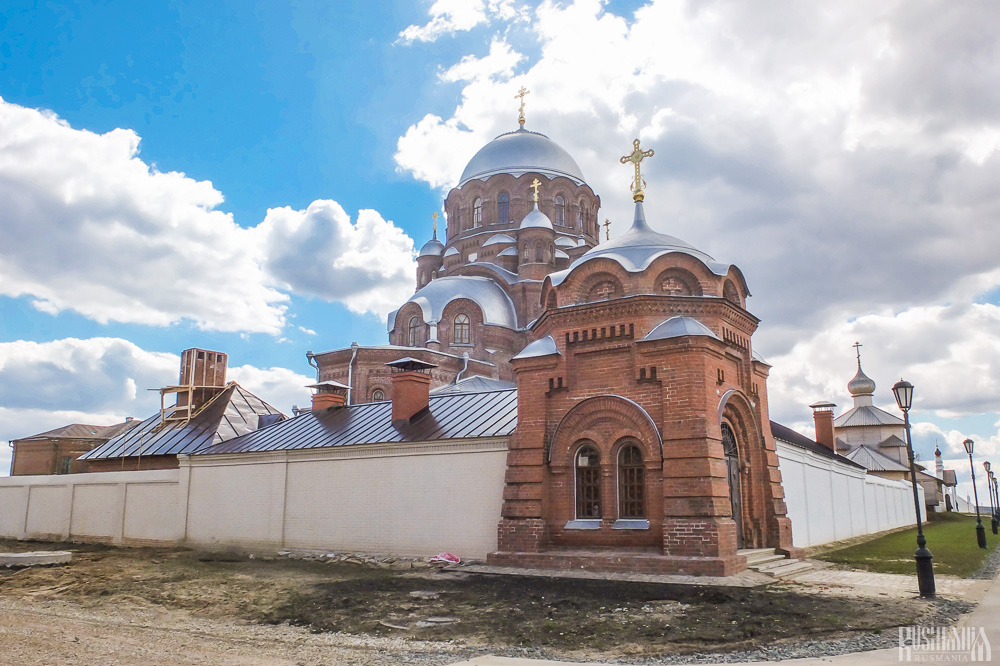 Tsarist Passion-Bearers Chapel, Sviyazhsky Ioanno-Predtechensky Monastery (May 2013)
