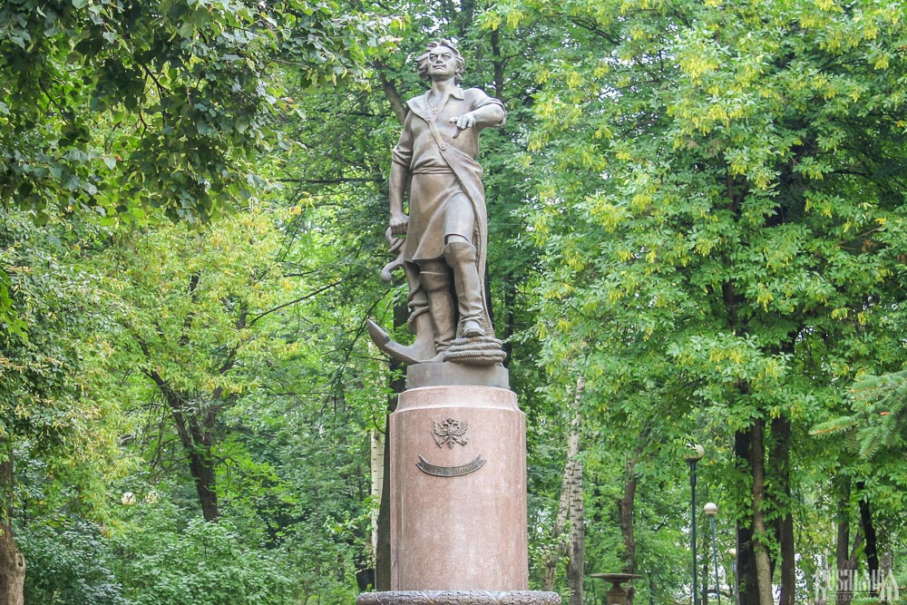 Peter the Great Monument (September 2012)