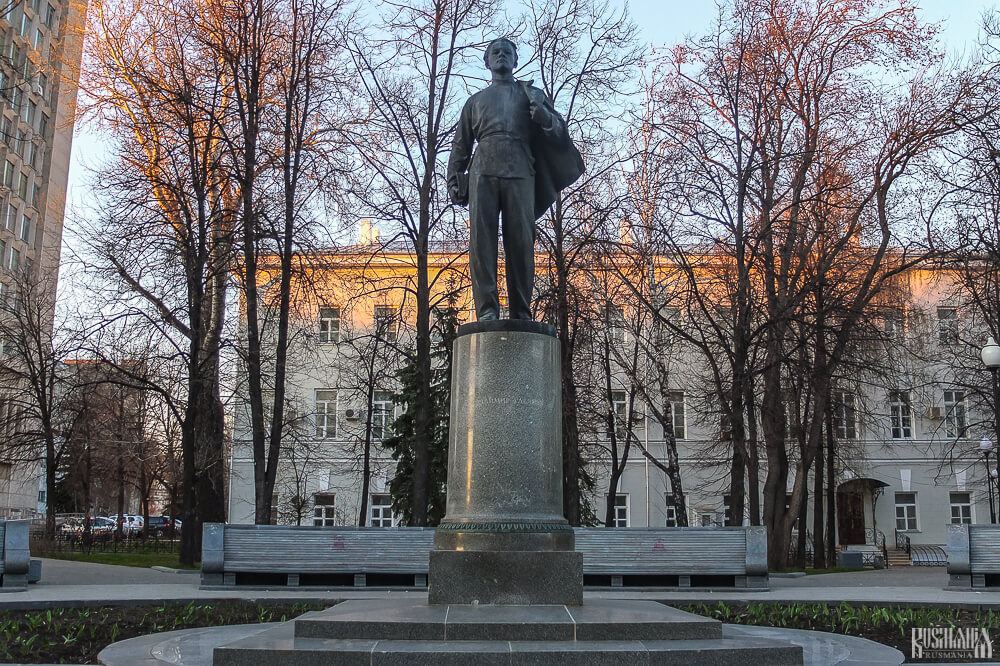 Lenin Monument, Kazan