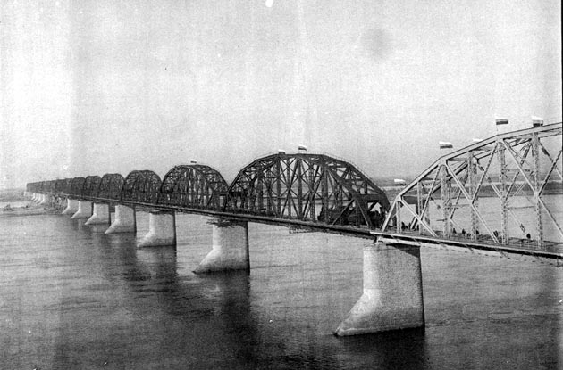 The Khabarovsk Bridge