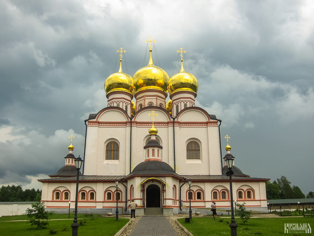 Valdaisky Iversky Monastery - Valdai