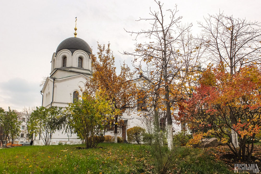 Holy Spirit Church, Zachatievsky Convent (October 2012)