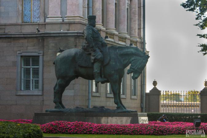 Emperor Alexander III Monument (August 2010)