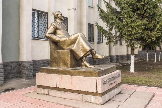 Feliks Dzerzhinsky Monument (April 2013)