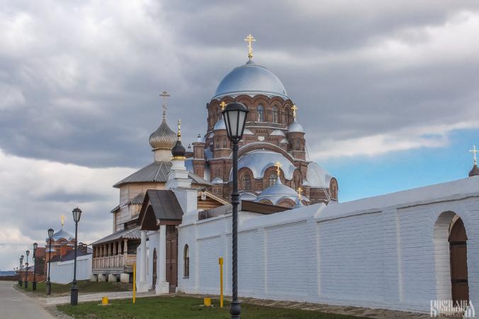 Sviyazhsky Ioanno-Predtechensky Monastery (May 2013)