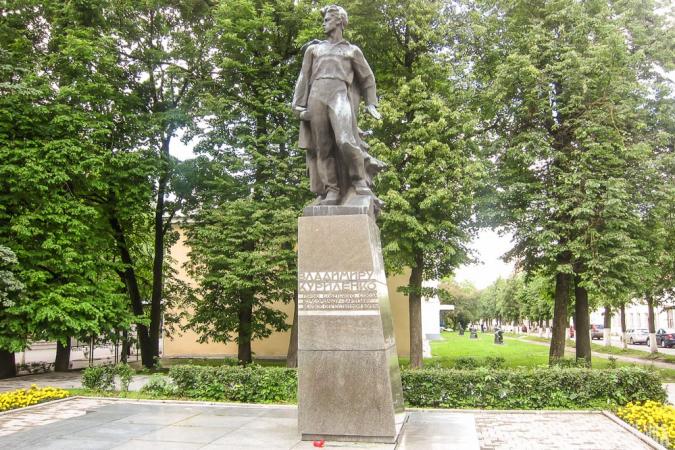 Vladimir Kurilenko Monument (June 2012)