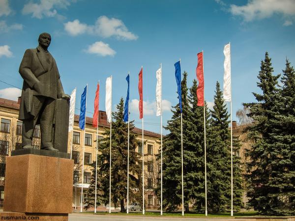 Vladimir Lenin Monument 