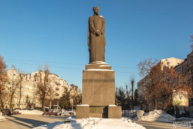 Kliment Timiryazev Monument (December 2012)