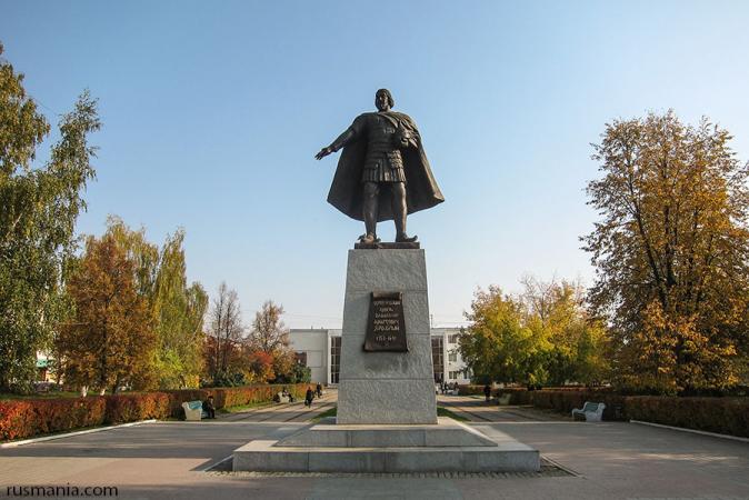 Prince Vladimir the Brave of Serpukhov Monument (October 2011)