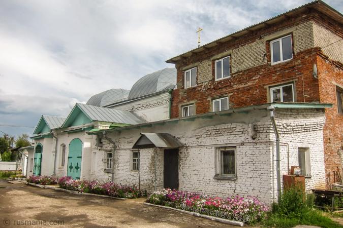 Svyato-Vvedensky Nikonovsky Monastery (July 2012)