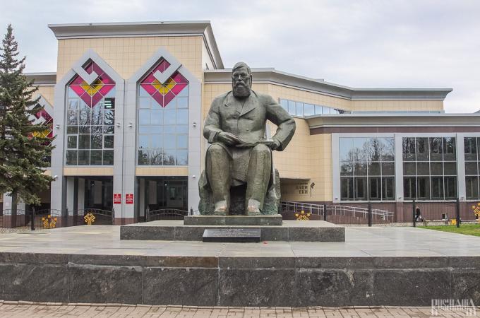 Ivan Yakovlev Monument (May 2014)